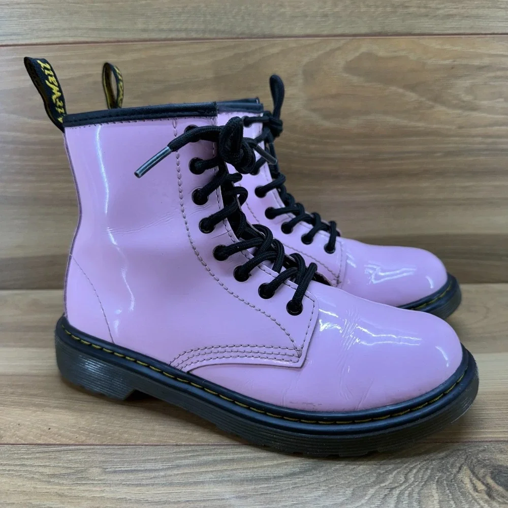 Dr. Martens us big